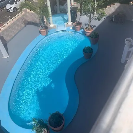 Villa Costa Adeje וילה *